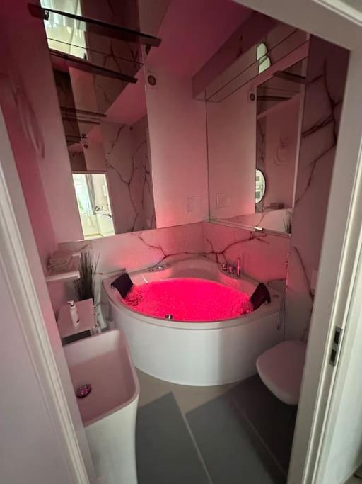 Salt Inn Apartments No 2 - Jacuzzi เวียลิชกา ภายนอก รูปภาพ