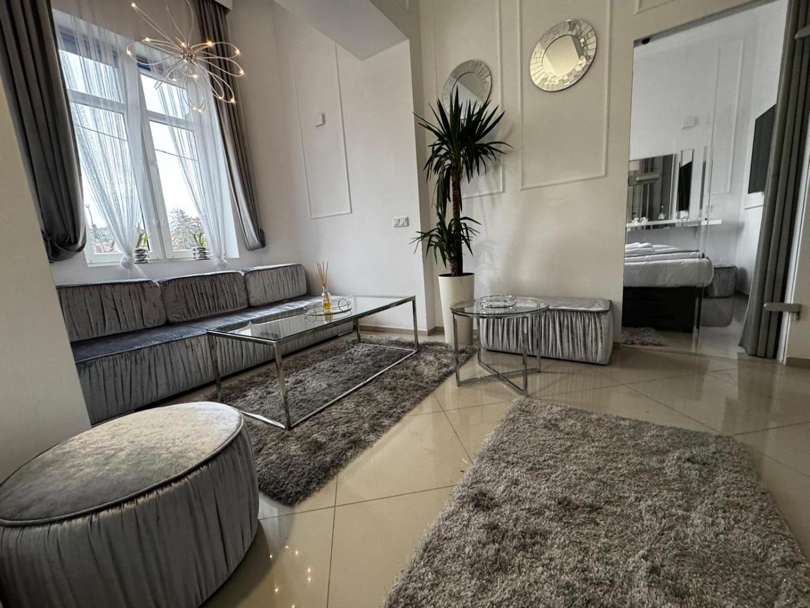 Salt Inn Apartments No 2 - Jacuzzi เวียลิชกา ภายนอก รูปภาพ