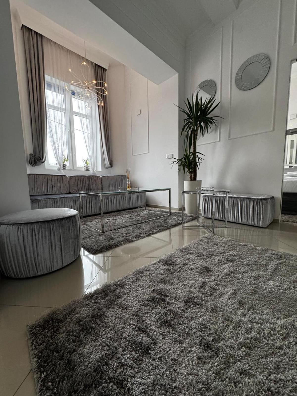 Salt Inn Apartments No 2 - Jacuzzi เวียลิชกา ภายนอก รูปภาพ
